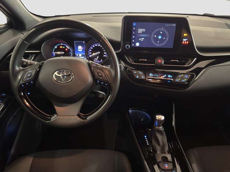 Toyota C-HR 2022, foto 8