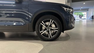 VOLVO XC40 2.0 B3 MHEV CORE DCT 163 5P