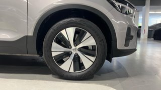 VOLVO XC40 1.5 T4 RECHARGE CORE DCT 211 5P