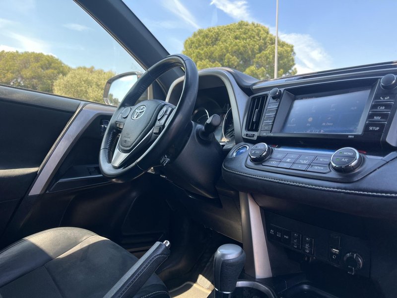 Toyota RAV4 2018, foto 32