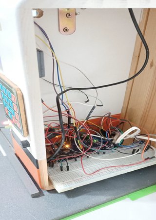 Maqueta Arduino Re-programable Mega 2560