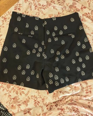 Shorts cortos estampados