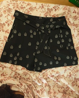 Shorts cortos estampados