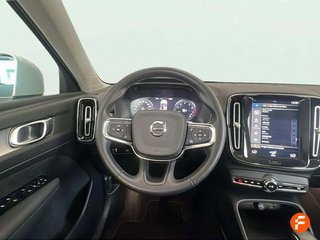 Volvo XC40 1.5 T2 Momentum Pro