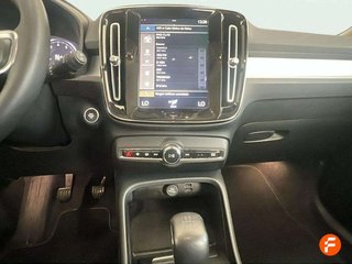 Volvo XC40 1.5 T2 Momentum Pro