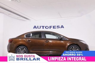 TOYOTA AVENSIS 2.0 D4D 143CV EXECUTIVE 4P # NAVY,CAMARA TRASERA 2.0 D 143CV EXECUTIVE 4P