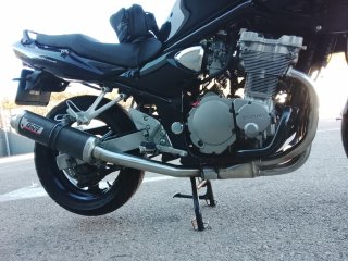 Suzuki Bandit 600 S Negra y Dorada