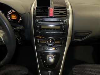 TOYOTA Auris 1.4 D-4D Luna Plus M/M