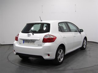 TOYOTA Auris 1.4 D-4D Luna Plus M/M