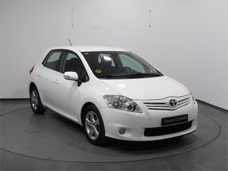 TOYOTA Auris 1.4 D-4D Luna Plus M/M