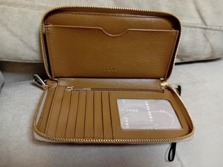 Cartera DKNY Monogram Marrón y Beige