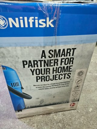 Aspiradora Nilfisk para limpieza en seco y húmedo