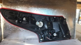 PILOTO TRASERO DERECHO Nissan Qashqai (J11E)(2013->)