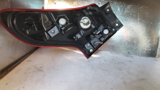 PILOTO TRASERO DERECHO Nissan Qashqai (J11E)(2013->)