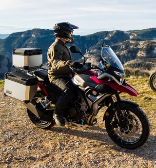 Macbor XR5-500 Trail Moto (2000 km) + kit Acces.