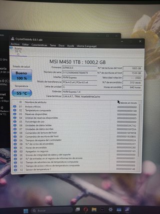 PC Gaming ASUS con luces RGB