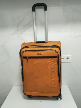 Maleta mediana Totto naranja