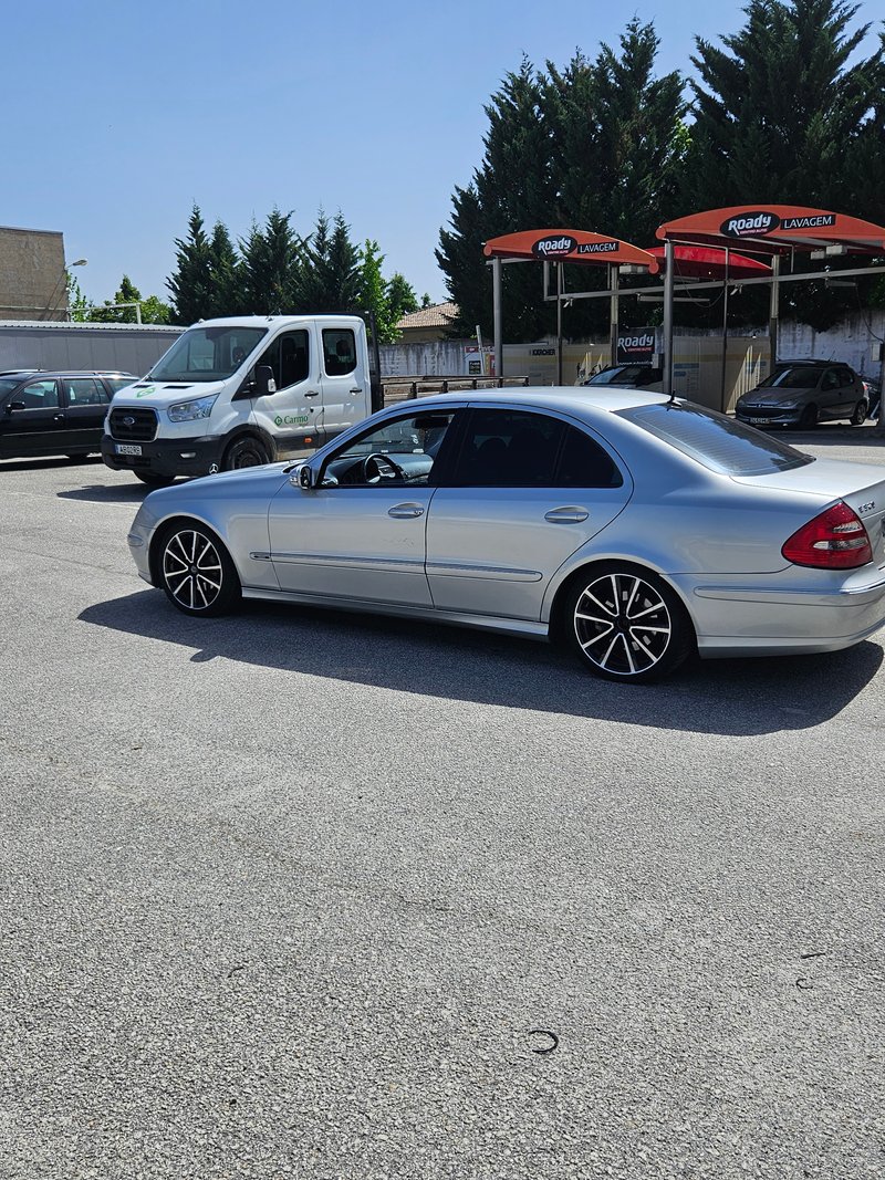 Mercedes-Benz Clase E 2008 - foto 1