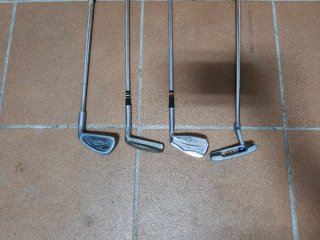 Lote Golf: 20 Palos y 2 Bolsas