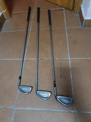 Lote Golf: 20 Palos y 2 Bolsas