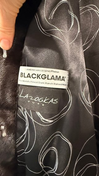 Chaqueta premium marrón con capucha – Talla 44