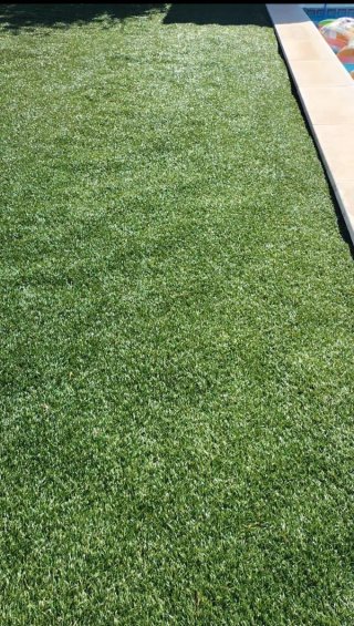 CÉSPED ARTIFICIAL DE CAMPOS DE FUTBOL PROFESIONAL