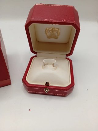 Scatola porta anelli Cartier rossa