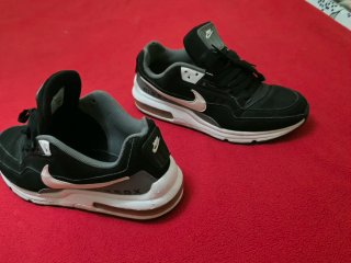 Zapatillas Nike Air Max Negras y Blancas