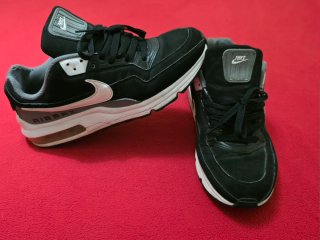 Zapatillas Nike Air Max Negras y Blancas