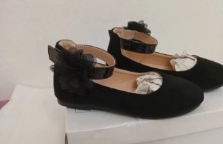 Zapatos niña azul con flor nuevos