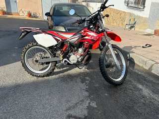 Beta RRT Enduro/Motocross Roja y Blanca