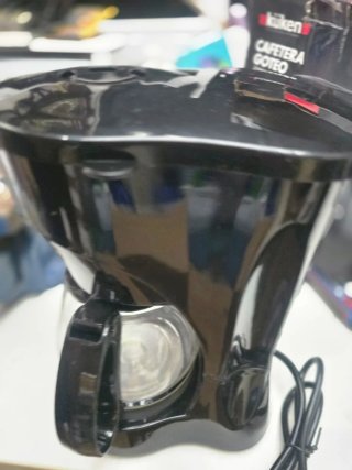 cafetera de goteo Küken tiene una potencia de 650W