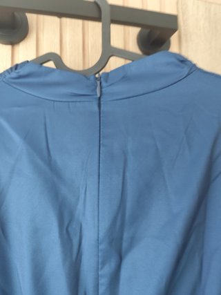 Vestido longo azul com flores
