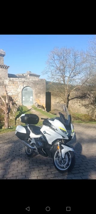 BMW Touring Blanca y Negra
