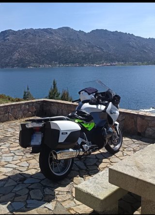 BMW Touring Blanca y Negra