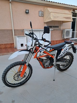 KTM Freeride 350 Enduro Moto Naranja/Blanca