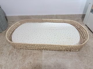 Cambiador mimbre con colchoneta