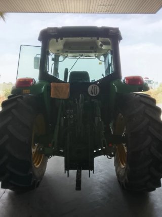 Tractor John Deere 6220
