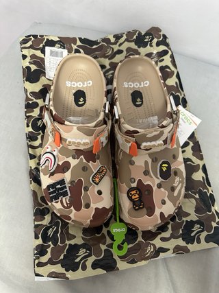Crocs x Bape Talla 41 Camuflaje Marrón