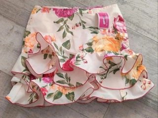 Falda flamenca con volantes y flores