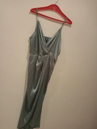 Vestido SHEIN satén verde talla L