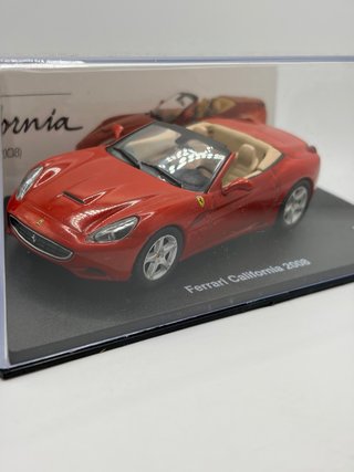Ferrari California 2008 scala 1:43
