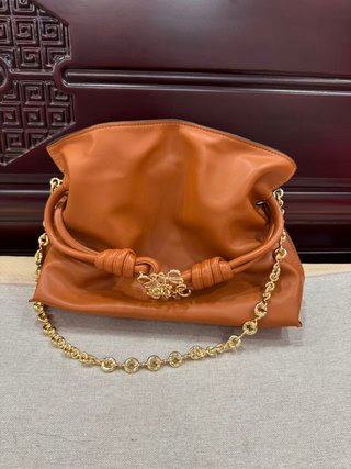 Bolso Loewe Marrón y Dorado