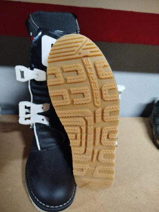 Botas moto  Trial Gaerne  Sin estrenar   Talla 44