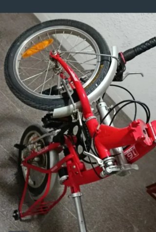 Bicicleta plegable roja 16