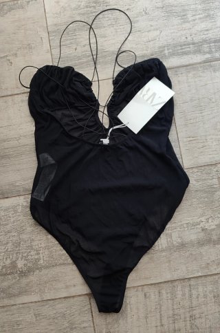 Body negro Zara tirantes finos