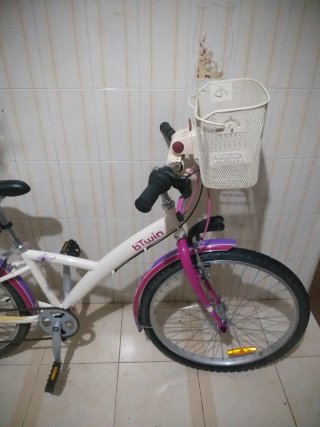 Bicicleta BTWIN, 24 pulgadas com nueva