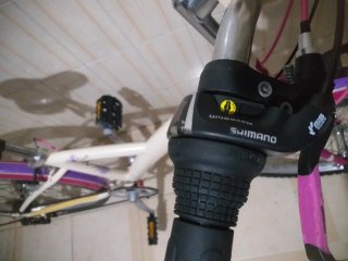 Bicicleta BTWIN, 24 pulgadas com nueva