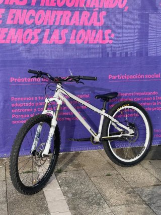 Subsin de DIRT de 26" (Stunt)