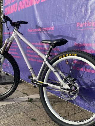 Subsin de DIRT de 26" (Stunt)